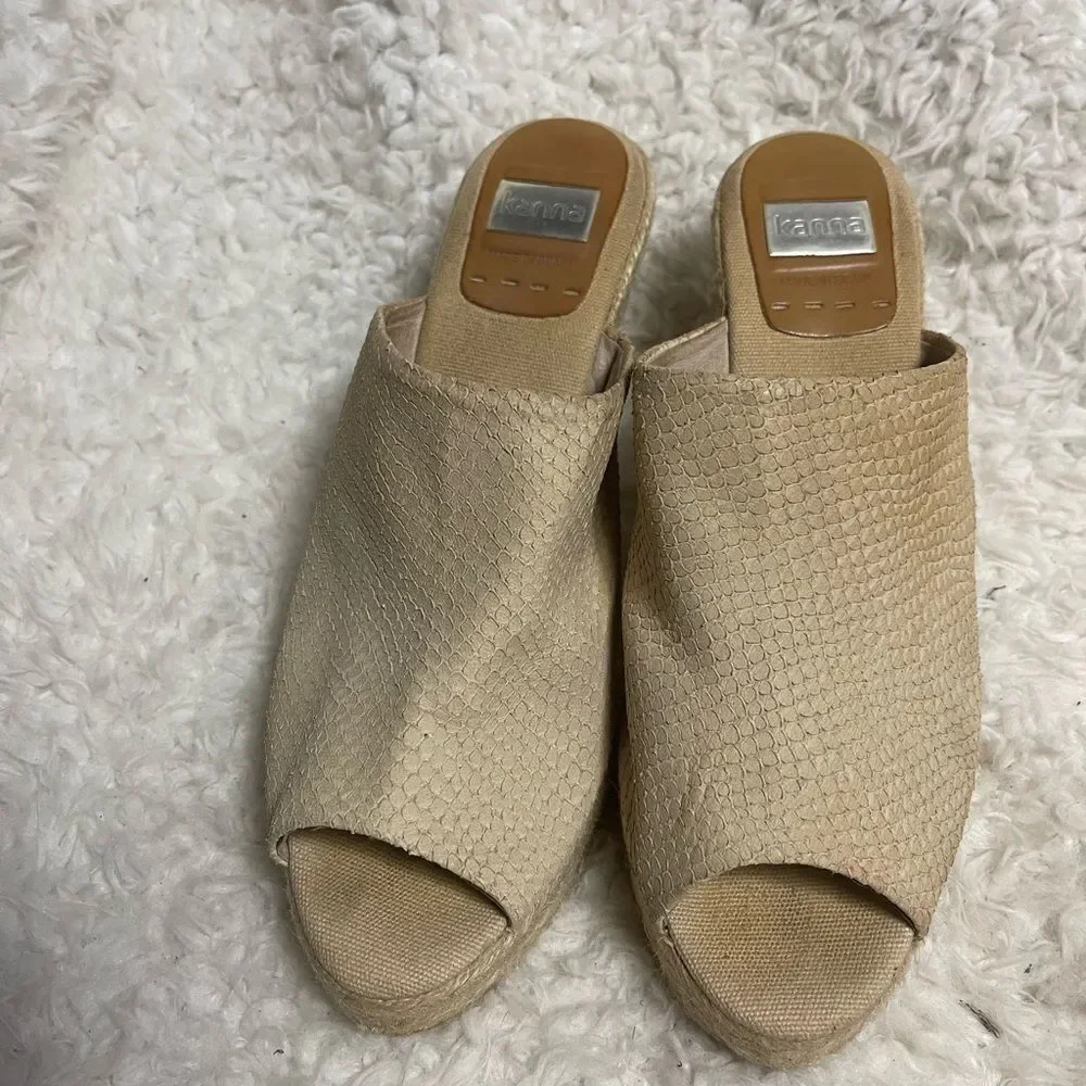 Kanna made in Spain leather suede Beige  Platform Wedge Espadrille SandalsSZ10.5